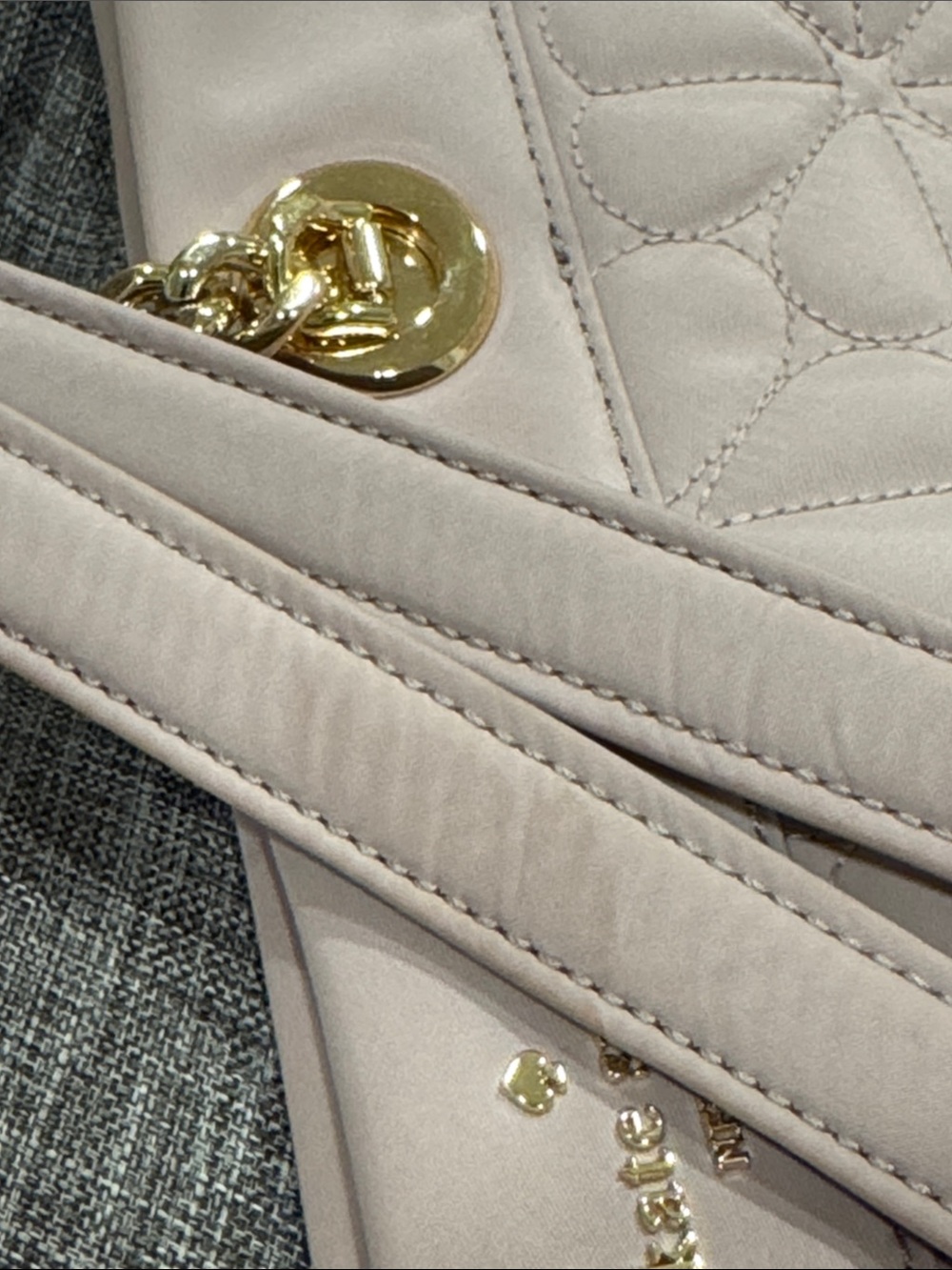 kate spade Bag Flower Cozy Quilted Light Blush Nylon Tote with Gold Chain Handle - Picture 16 of 17